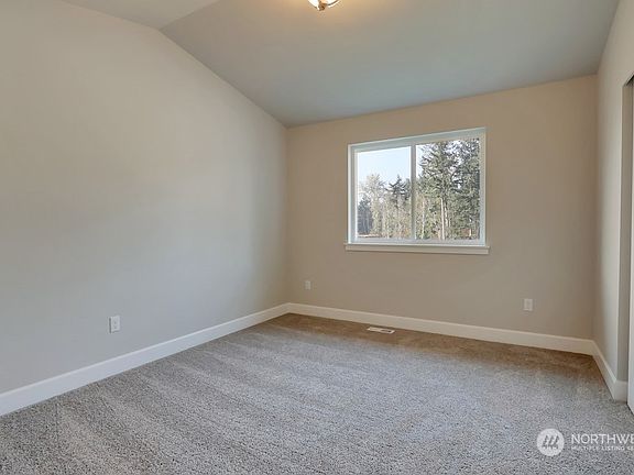 5th image of 7620 173rd Street Ct E