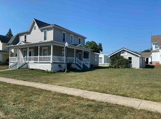 240 & 246 N Main St, Stockton, IL 61085