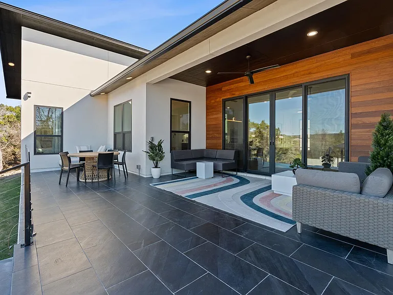 20806 Northland Cir — Photo 32