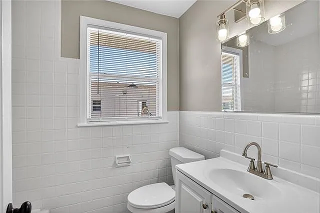 801 Live Oak St #B — Photo 13