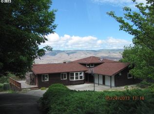 3045 Valley View Dr, The Dalles, OR 97058