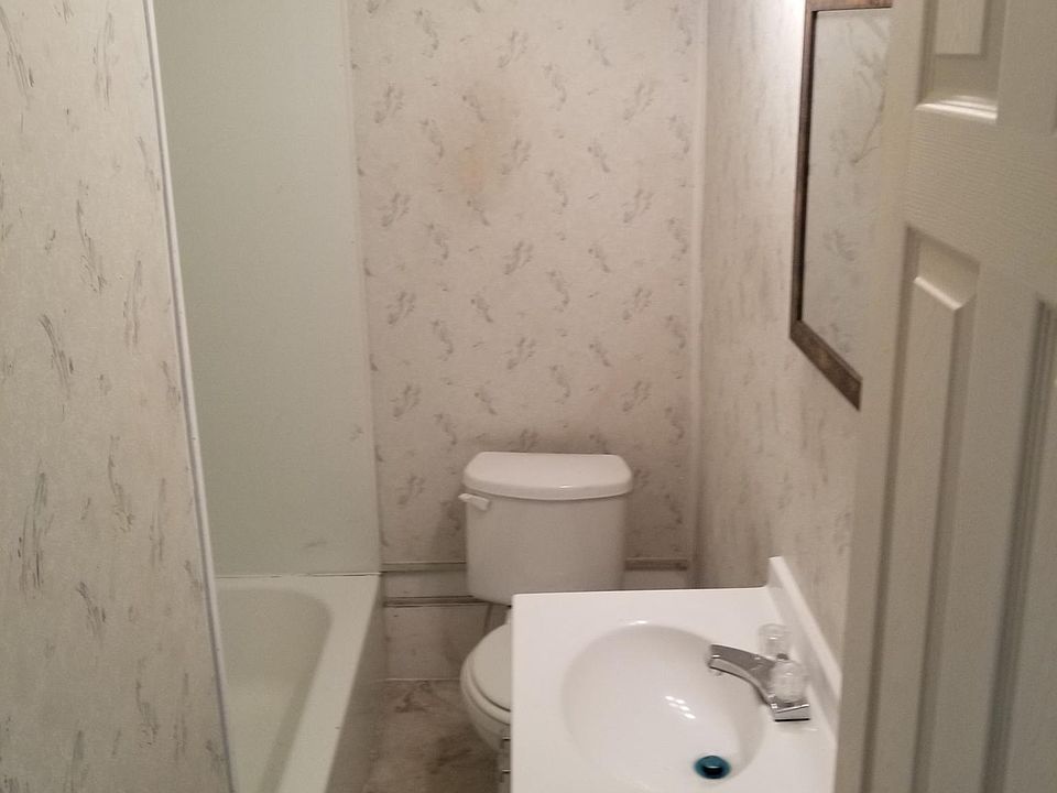 2nd image of 2520 Richton St #1
