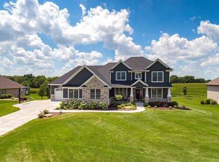 19140 246th Ave, Pleasant Valley, IA 52722