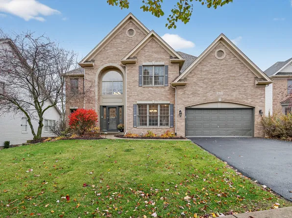 910 Tipperary St, Gilberts, IL 60136