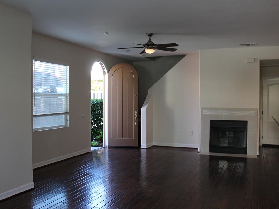 2nd image of 2177 Diamondback Ct Unit 22