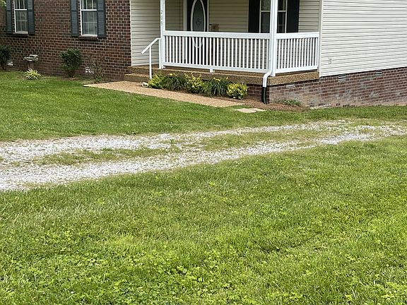 4th image of 209 Robert Ave