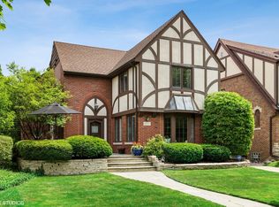 6067 N Kirkwood Ave, Chicago, IL 60646