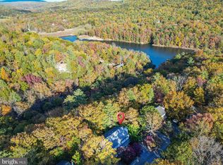 547 King St #17B, Basye, VA