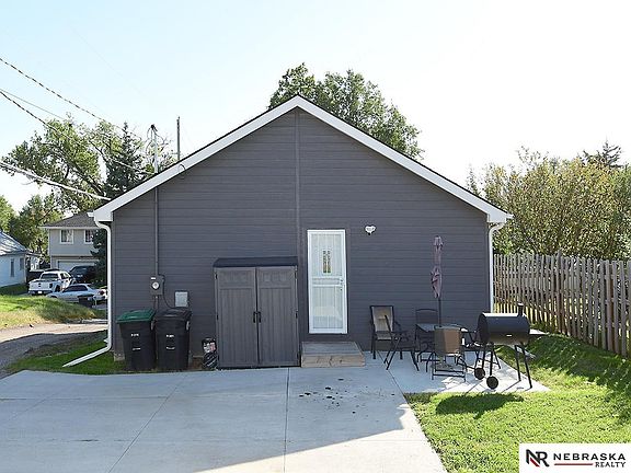 5th image of 5514 S 31st St