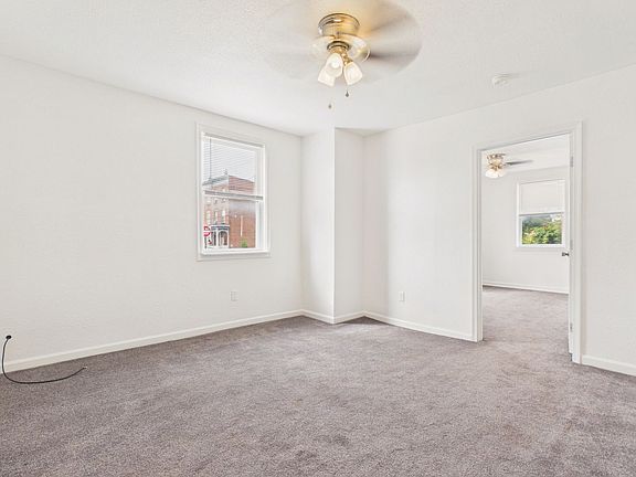 4th image of 270 Calder St #270