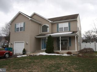 2368 Maple Ave, Croydon, PA 19021