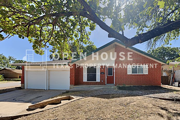 1st image of 1018 N Lucas Dr