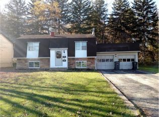 4618-4620 Washington Square Dr, Youngstown, OH 44515