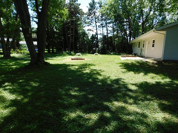 5th image of 686 Rosevale Dr