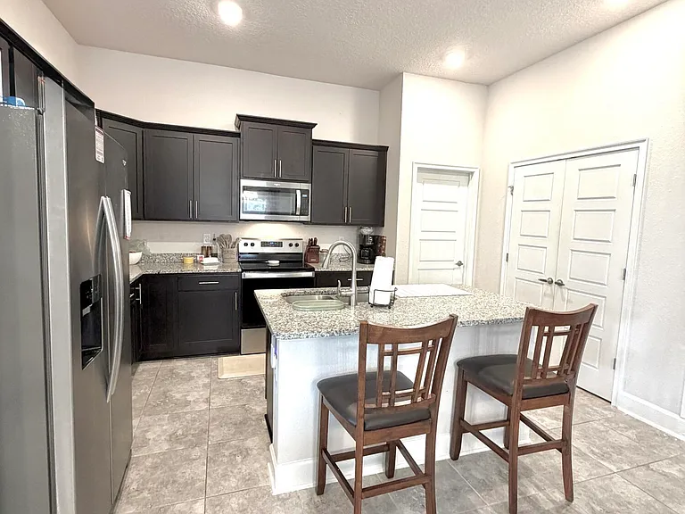 3085 Laurel Springs Dr — Photo 2