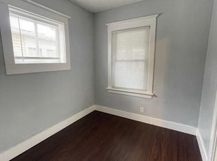 624 Isbell St, Lansing, MI 48910