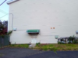 242 Edgewater St, Staten Island, NY 10305