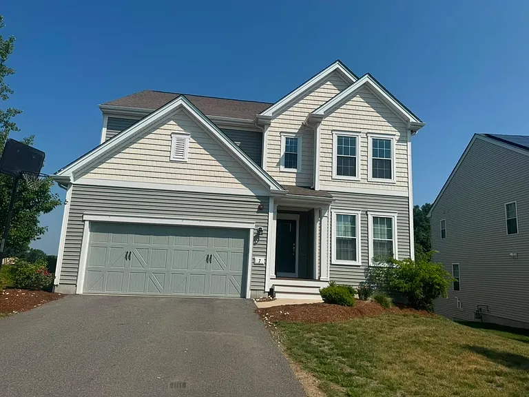 7 Walnut Way — Photo 1