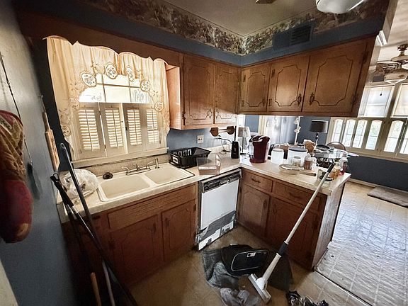 3rd image of 5536 Cottonwood Rd