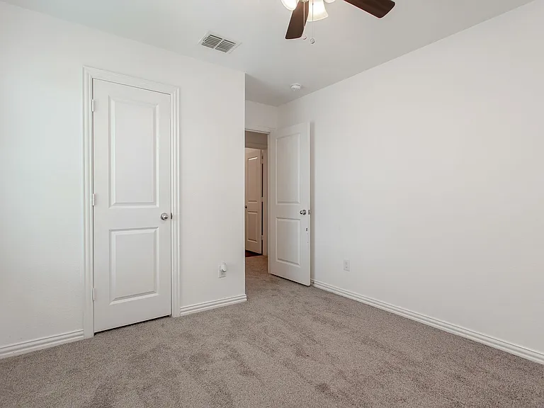 9213 Marilyn Pl — Photo 15