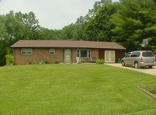 285 Yeatts Rd, Martinsville, VA 24112