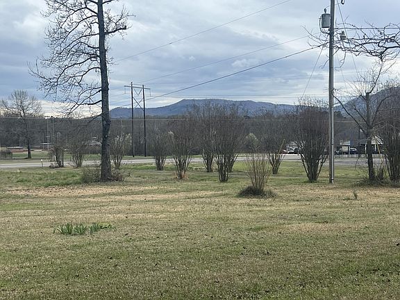 3rd image of 2470 State Highway 22