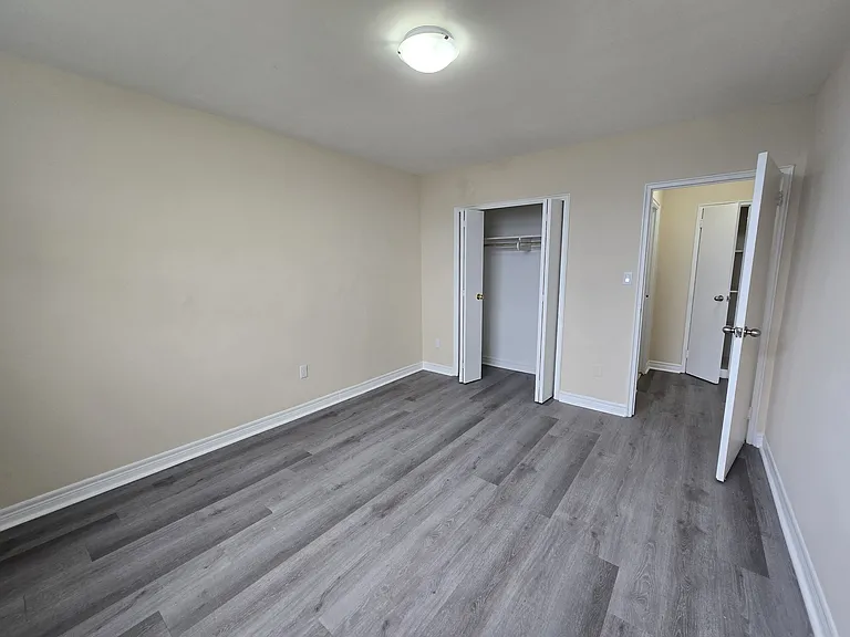 5950 Bathurst St #709 — Photo 8