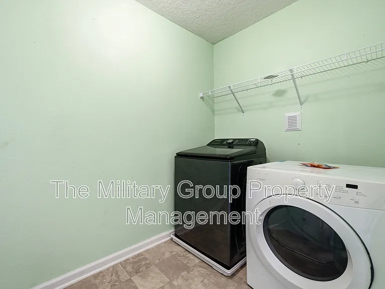 391 Hepburn Rd — Photo 40
