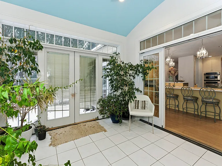 4000 Windsor Dr — Photo 37
