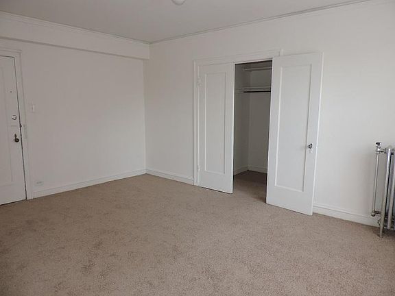 3rd image of 1570 Oak Ave #812