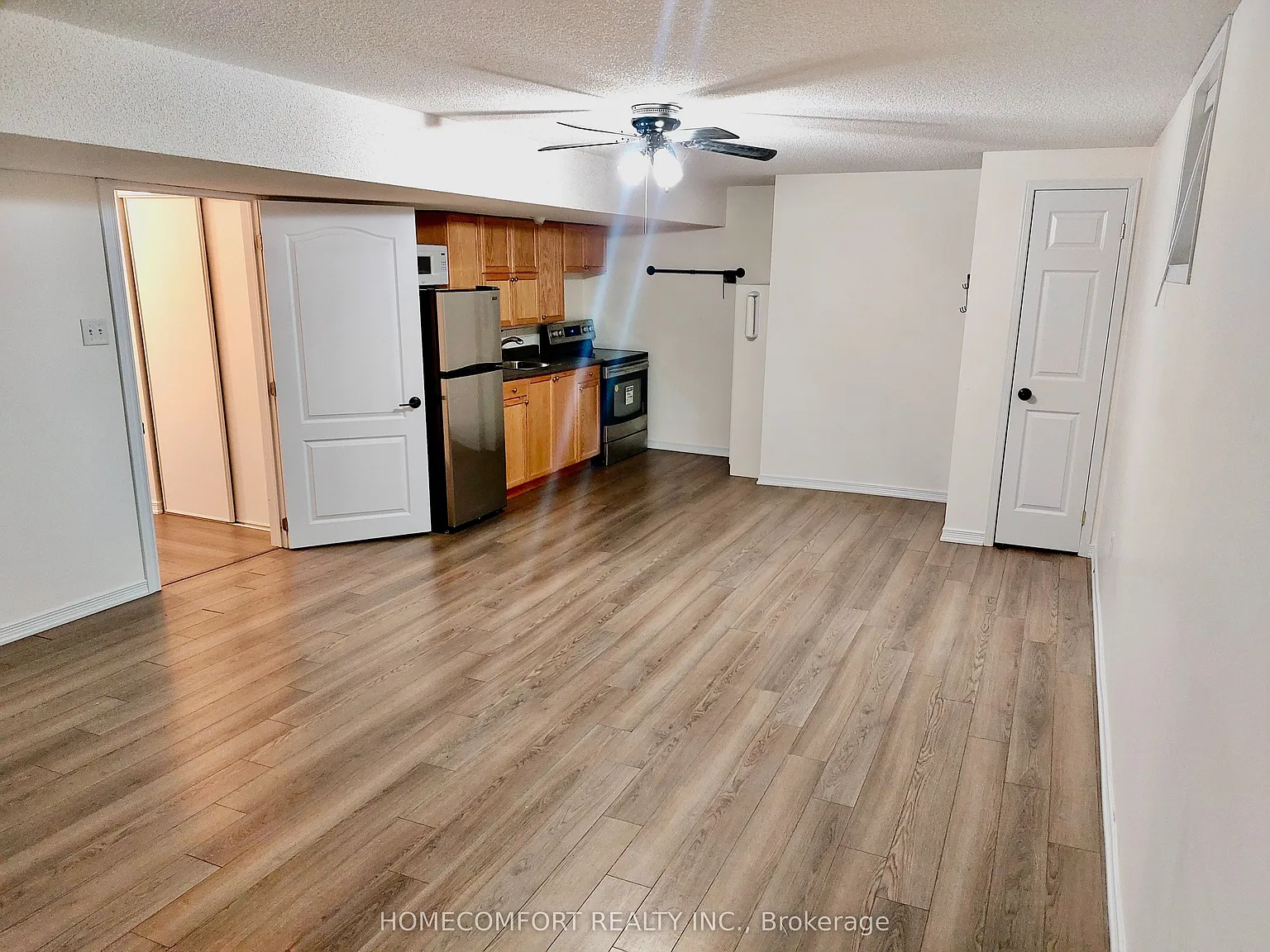 3 bed, $1,850 — Photo 2