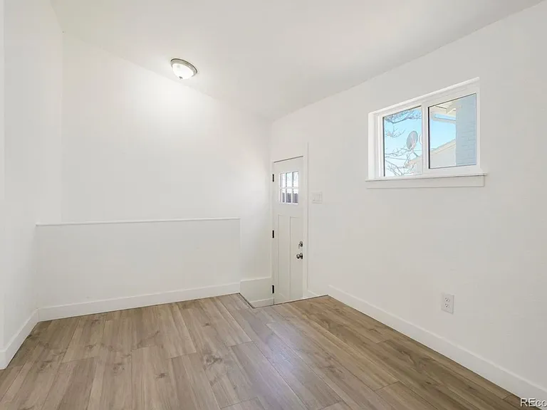173 Inca St — Photo 8