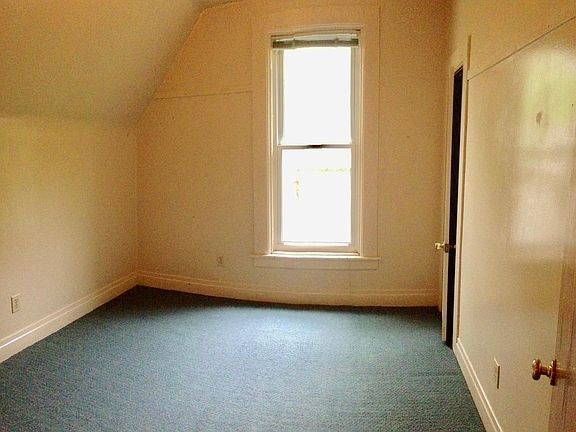 Bed room with walk in closet