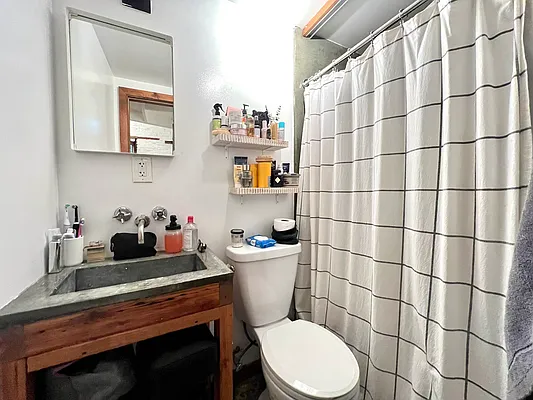 Rented by Nolita Group | media 16