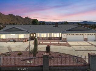 19311 Roanoke Rd, Apple Valley, CA 92307