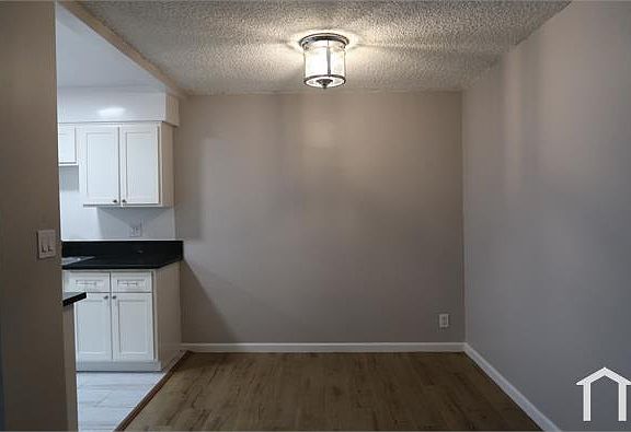 3rd image of 4525 Santa Rosalia Dr APT 5