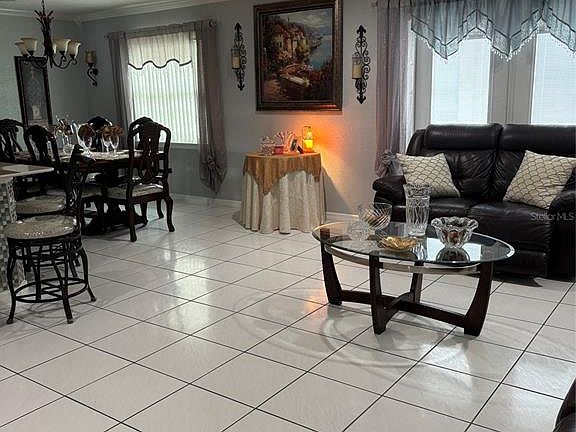 5th image of 5450 GAMBIER COURT