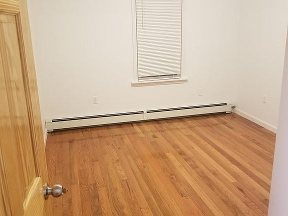 3rd image of 3338 Utopia Pkwy Floor 2