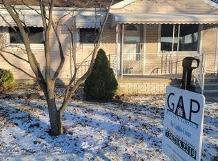 17107 Matthews St, Riverview, MI 48193