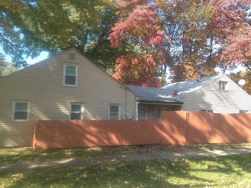 2nd image of 35468 Farragut St