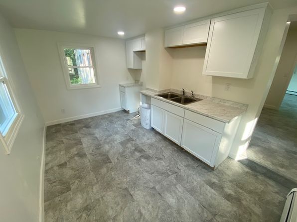 515 Twin County Rd #515