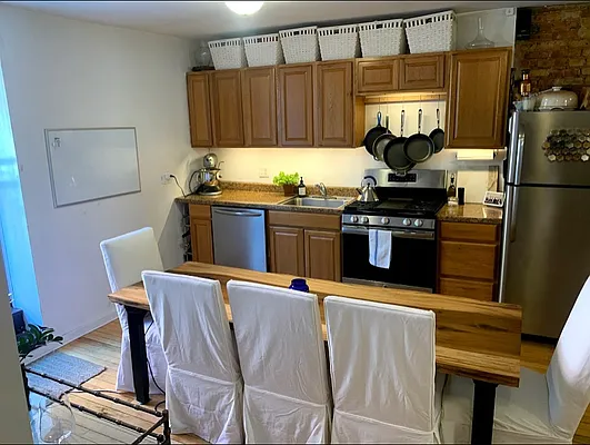 Rented by Compass | media 21