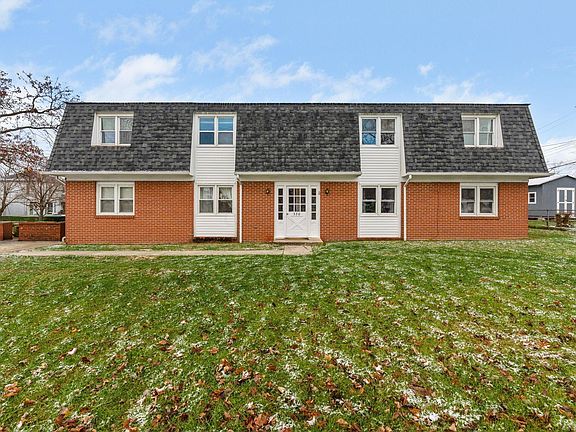 2nd image of 320 S Maple St #1-4