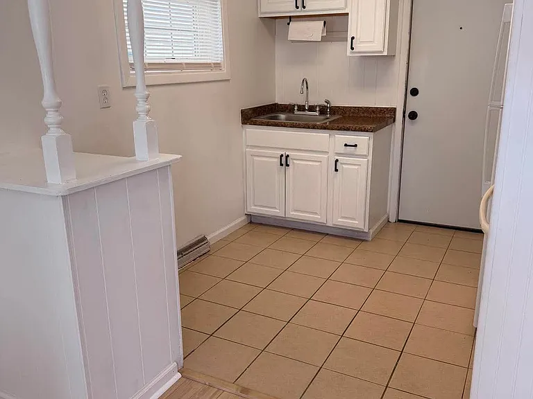 903 W 26th St #1 — Photo 5