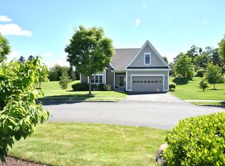 9 Spy Glass Cir, Bloomfield, CT 06002