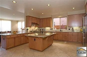 2nd image of 4535 Camellia Ave
