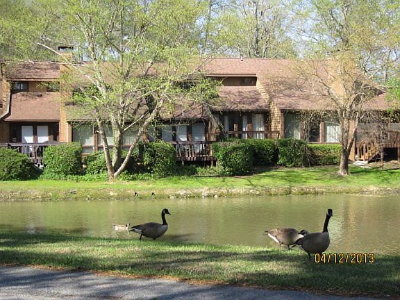 5th image of 104 Deer Run Ln