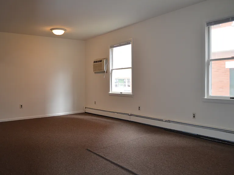 50 Cook Ave #1A — Photo 2