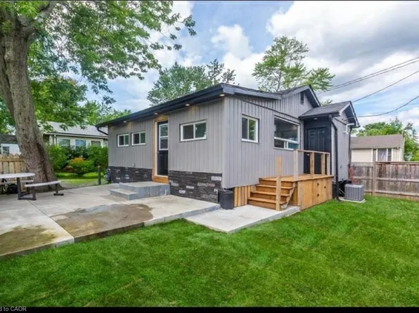 12209 Lakeshore Rd, Wainfleet, ON L0S 1V0