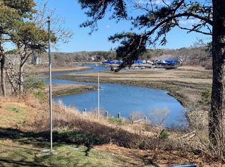 86 Meadow View Rd, Chatham, MA 02633